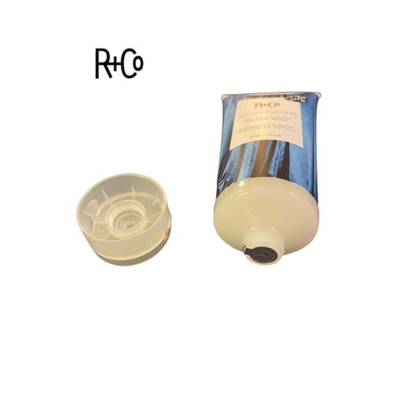 R+Co Velvet Curtain Cotton Touch Texture Balm - Picture 6 of 9